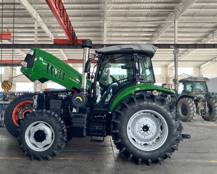 What is difference between crawler tractor and wheel tractor?