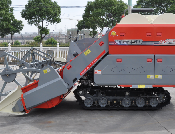 ANON Crawler Type Rice Harvester Machine